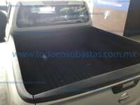 Nissan NP300 Frontier 2019 4p LE L4/2.5 Man IMG_6045
