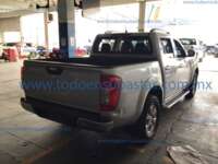 Nissan NP300 Frontier 2019 4p LE L4/2.5 Man IMG_6020