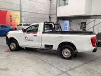 Nissan NP300 Estacas 2018 2p L4/2.5 Man D/H Paq. Seg. 2018 Nissan NP300 Estacas Venta Exteriores 8