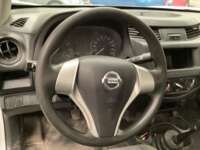 Nissan NP300 Estacas 2018 2p L4/2.5 Man D/H Paq. Seg. 2018 Nissan NP300 Estacas Venta Interiores 3