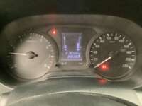 Nissan NP300 Estacas 2018 2p L4/2.5 Man D/H Paq. Seg. 2018 Nissan NP300 Estacas Venta Interiores 4