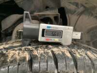 Nissan NP300 Estacas 2018 2p L4/2.5 Man D/H Paq. Seg. 2018 Nissan NP300 Estacas Venta Llantas 3