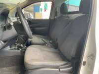 Nissan NP300 Pick Up 2020 2p L4/2.5 Man 2020 Nissan NP300 Pick Up Venta Interiores 14