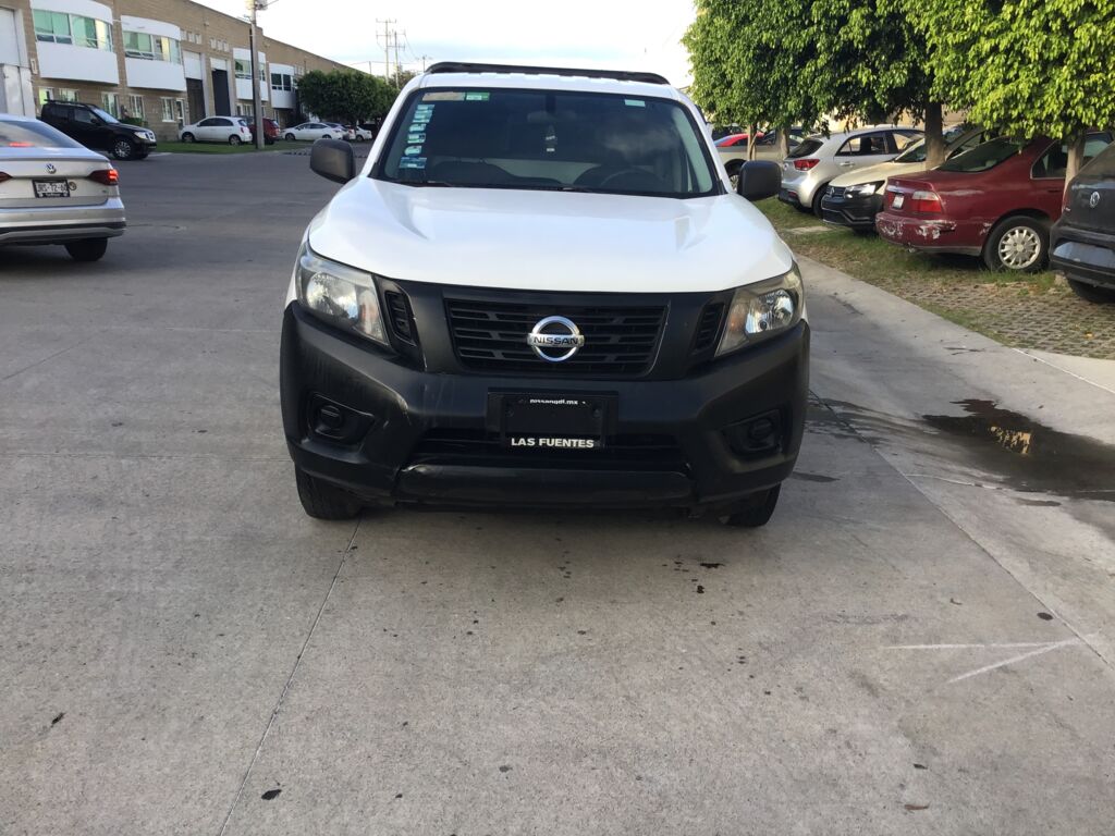 Nissan NP300 Pick Up 2018 2p L4/2.5 Man A/A Paq. Seg. 2018 Nissan NP300 Pick Up Venta Exteriores 2