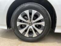 Toyota Prius 2020 5p Base Híbrido L4/1.8 Aut 2020 Toyota Prius Venta Llantas 1