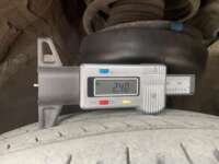 Toyota Prius 2020 5p Base Híbrido L4/1.8 Aut 2020 Toyota Prius Venta Llantas 3
