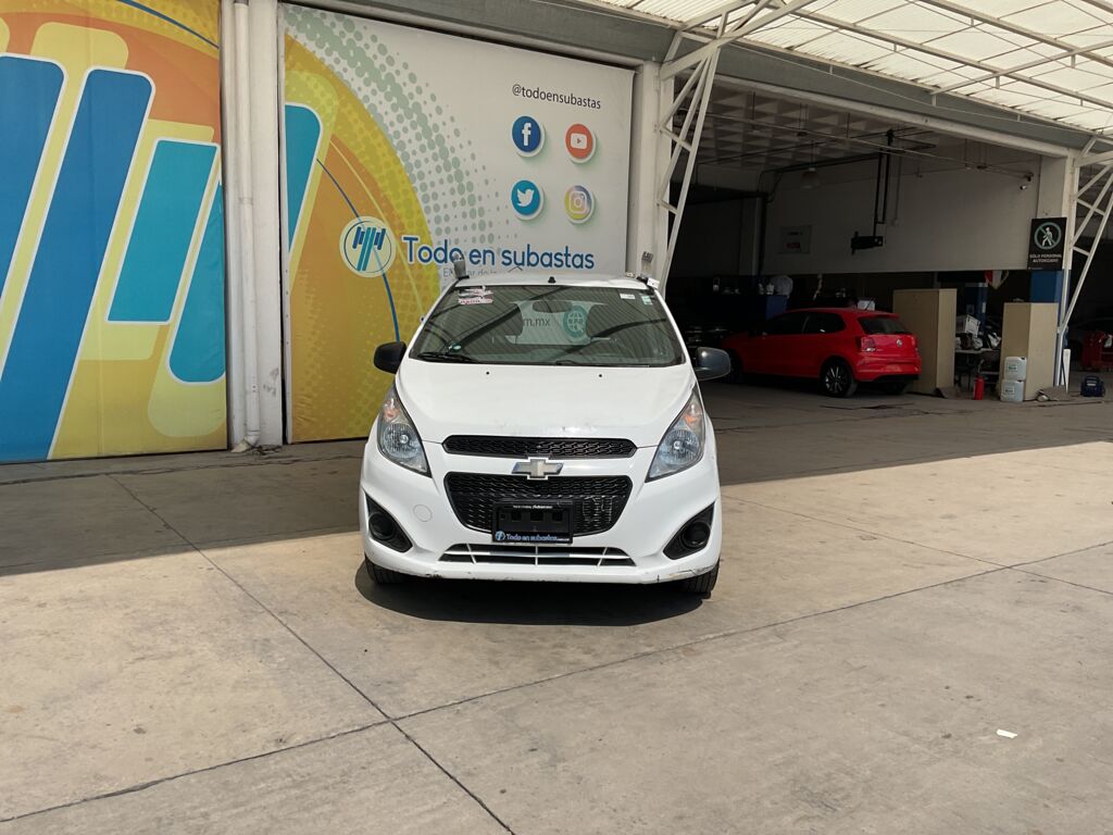Chevrolet Spark 2015 5p LS Cargo L4/1.2 Man A/A 2015 Chevrolet Spark Venta Exteriores 2