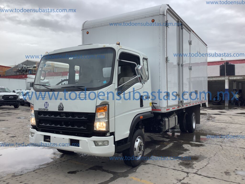 Sinotruk Sitrak Howo 2023 2p T5G Man Diesel IMG_9345