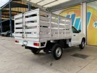 Nissan NP300 Estacas 2022 2p L4/2.5 Man 2022 Nissan NP300 Estacas Venta Exteriores 5