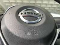 Nissan NP300 Estacas 2022 2p L4/2.5 Man 2022 Nissan NP300 Estacas Venta Interiores 11