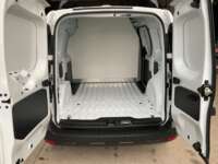 Renault Kangoo 2023 5p Intense L4/1.6 Man 2023 Renault Kangoo Express Venta Cajuela 1
