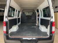 Nissan Urvan Pasajeros 2019 4p L4/2.5 Man 12/Pas Paq. Seg. 2019 Nissan Urvan Pasajeros Venta Cajuela 1