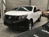 Nissan NP300 Estacas 2020 2p L4/2.5 Man 2020 Nissan NP300 Estacas Venta Exteriores 1
