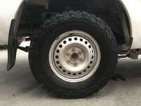 Nissan NP300 Estacas 2020 2p L4/2.5 Man 2020 Nissan NP300 Estacas Venta Llantas 4