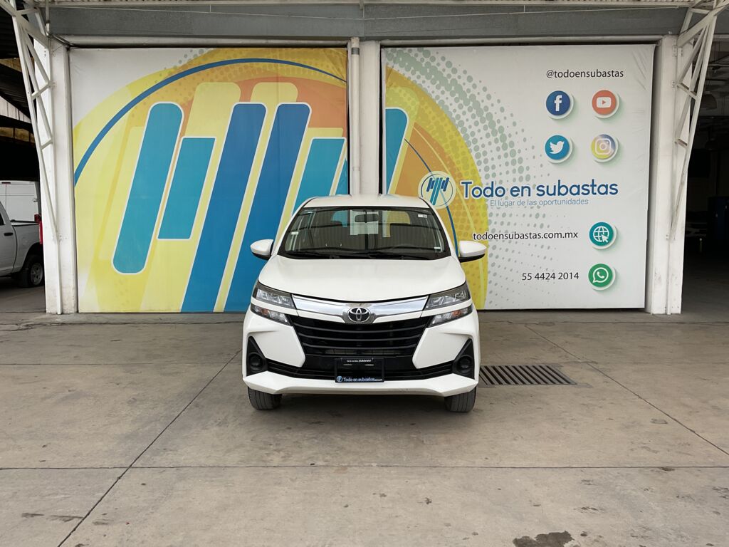 Toyota Avanza 2020 5p LE L4/1.5 Man	 2020 Toyota Avanza Venta Exteriores 2