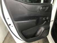 Nissan NP300 Doble Cabina 2018 4p S L4/2.5 Man A/A Paq. Seg. 2018 Nissan NP300 Doble Cabina Venta Interiores 14