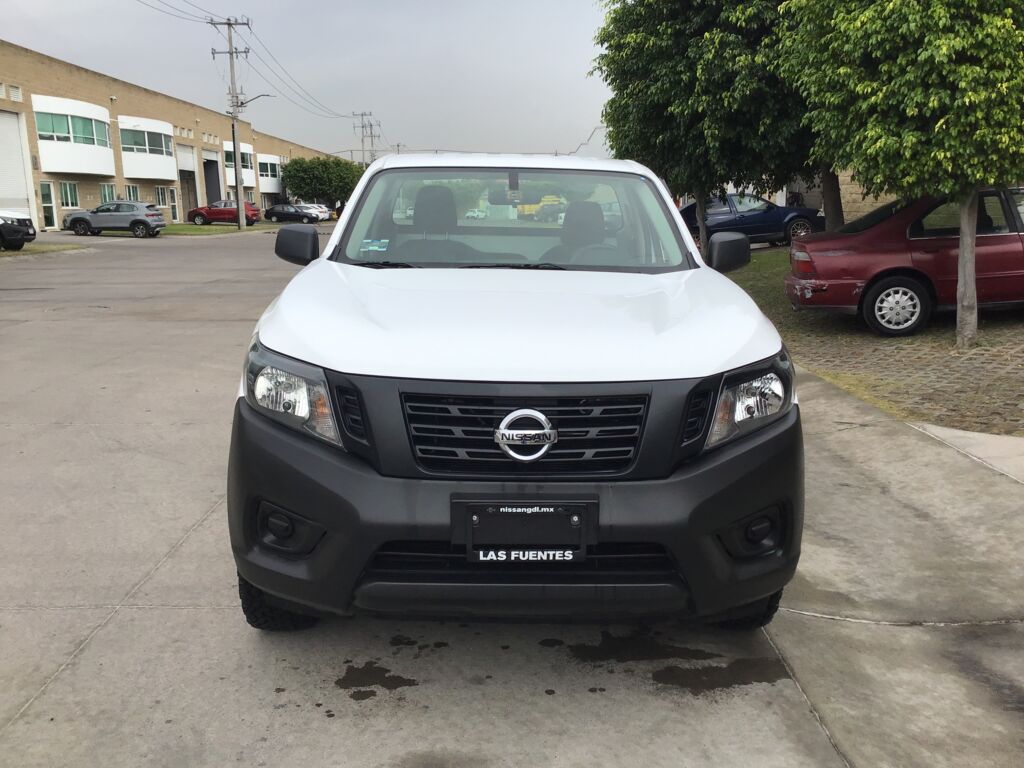 Nissan NP300 Pick Up 2020 2p L4/2.5 Man A/A 2020 Nissan NP300 Pick Up Venta Exteriores 2