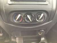 Nissan NP300 Pick Up 2020 2p L4/2.5 Man A/A 2020 Nissan NP300 Pick Up Venta Interiores 4