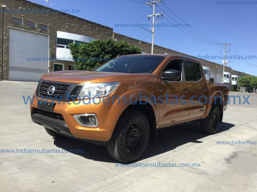 Nissan NP300 Frontier 2020 4p XE L4/2.5 Man Paq. Seg. image