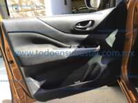 Nissan NP300 Frontier 2020 4p XE L4/2.5 Man Paq. Seg. 2020 Nissan NP300 Frontier Ingreso Interiores 12