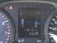 Nissan NP300 Frontier 2020 4p XE L4/2.5 Man Paq. Seg. 2020 Nissan NP300 Frontier Ingreso Interiores 4