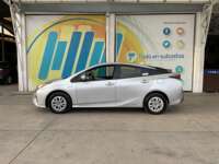 Toyota Prius 2018 5p Base Hibrido L4/1.8 Aut. 2018 Toyota Prius Venta Exteriores 8