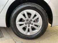 Toyota Prius 2018 5p Base Hibrido L4/1.8 Aut. 2018 Toyota Prius Venta Llantas 4