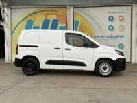 Peugeot Partner Maxi 2020 5p L4/1.6/T Diesel Man A/A 2020 Peugeot Partner Maxi Venta Exteriores 4