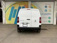 Peugeot Partner Maxi 2020 5p L4/1.6/T Diesel Man A/A 2020 Peugeot Partner Maxi Venta Exteriores 6