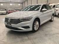 Volkswagen Jetta 2019 4p Comfortline L4/1.4/T Aut 2019 Volkswagen Jetta Venta Exteriores 1