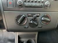 Nissan Tiida 2017 4p Sedán Sense L4/1.8 Man 2017 Nissan Tiida Venta Interiores 7