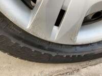 Nissan Tiida 2017 4p Sedán Sense L4/1.8 Man 2017 Nissan Tiida Venta Llantas 2