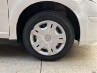 Nissan Tiida 2017 4p Sedán Sense L4/1.8 Man 2017 Nissan Tiida Venta Llantas 10