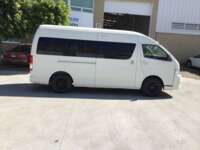 Toyota Hiace 2019 5p L4/2.7 Man 15/Pas 2019 Toyota Hiace Venta Exteriores 4