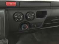 Toyota Hiace 2019 5p L4/2.7 Man 15/Pas 2019 Toyota Hiace Venta Interiores 4