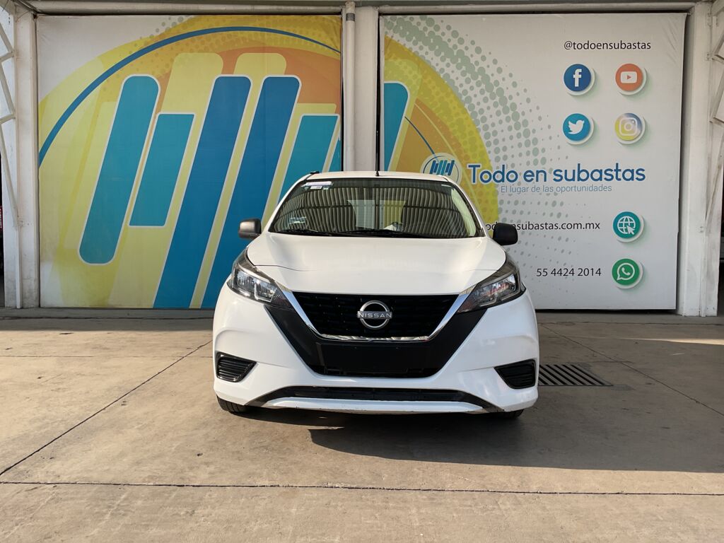 Nissan March 2022 5p Sense L4/1.6 Man            2022 Nissan March Venta Exteriores 2
