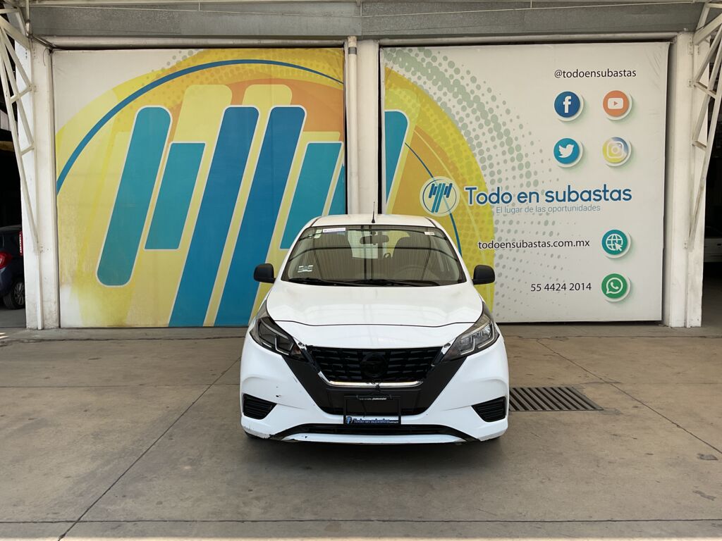 Nissan March 2022 5p Sense L4/1.6 Aut          2022 Nissan March Venta Exteriores 2