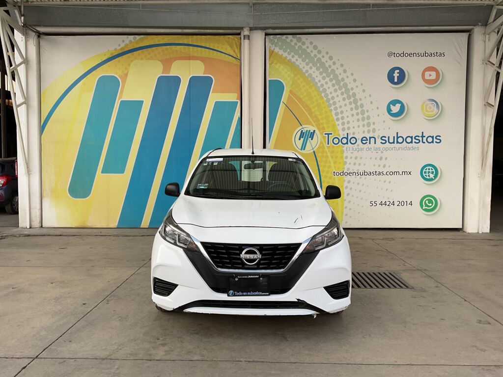 Nissan March 2022 5p Sense L4/1.6 Man            2022 Nissan March Venta Exteriores 2
