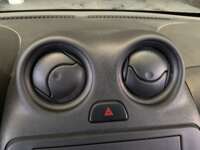 Nissan Versa 2022 4p Sense L4/1.6 Man 2022 Nissan Versa Venta Interiores 6