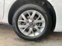 Nissan Versa 2022 4p Sense L4/1.6 Man 2022 Nissan Versa Venta Llantas 10