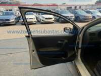 Volkswagen Vento 2021 4p Startline L4/1.6 Man IMG_2224