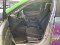 Renault Kwid 2022 5p Intens L3/1.0 Man IMG_0733