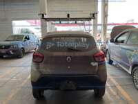 Renault Kwid 2022 5p Iconic L3/1.0 Man IMG_5727