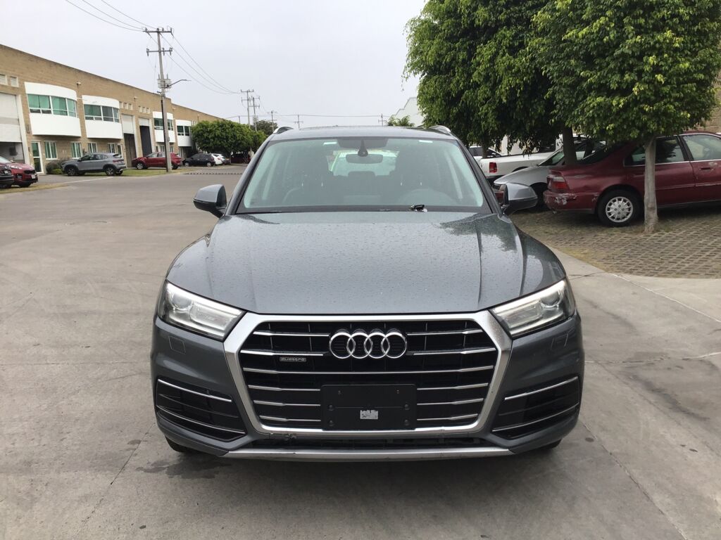 Audi Q5 2020 5p Select L4/2.0/T S-Tronic Quattro  2020 Audi Q5 Venta Exteriores 2