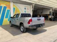 Toyota Hilux 2019 4p Doble Cabina Base L4/2.7 Man  2019 Toyota Hilux Venta Exteriores 7