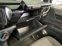 Toyota Hilux 2019 4p Doble Cabina Base L4/2.7 Man  2019 Toyota Hilux Venta Interiores 12