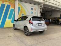 Toyota Prius 2020 5p C Híbrido L4/1.5 Aut  2020 Toyota Prius Venta Exteriores 7