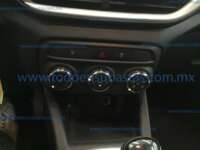 Chevrolet Tracker 2022 5p LS L3/1.2/T Man  2022 Chevrolet Tracker Ingreso Interiores 6