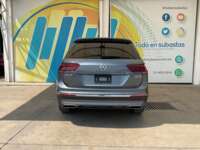 Volkswagen Tiguan 2018 5p Highline L4/2.0/T DSG 7/Pas 4Motion 2018 Volkswagen Tiguan Venta Exteriores 6