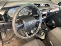 Toyota Hilux 2019 2p Cabina Sencilla L4/2.7 Man 2019 Toyota Hilux Venta Interiores 4